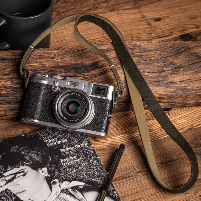 Full Leather Camera Neck Strap 001 (Cura Split Rings)